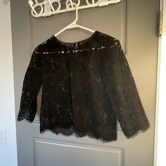 Zara Lace Quarter Sleeve - Picture 2 of 2